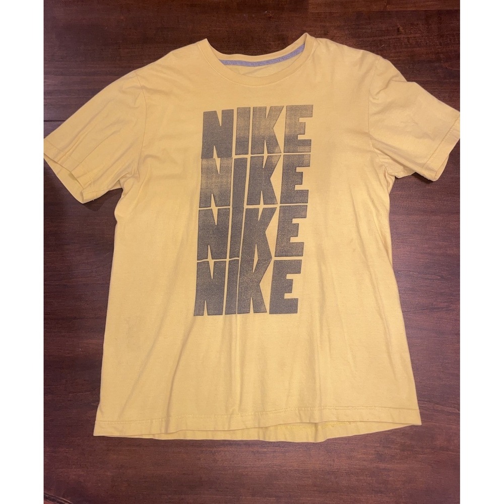 Nike Graphic Distressed Look Logo Yellow T-shirt - Large
